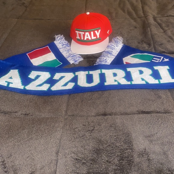 ITALY NATIONAL SCARF. REP YOUR COUNTRY IN TIME FOR THE WORLD CUP. BUNDLE W/ HAT - Picture 2 of 2
